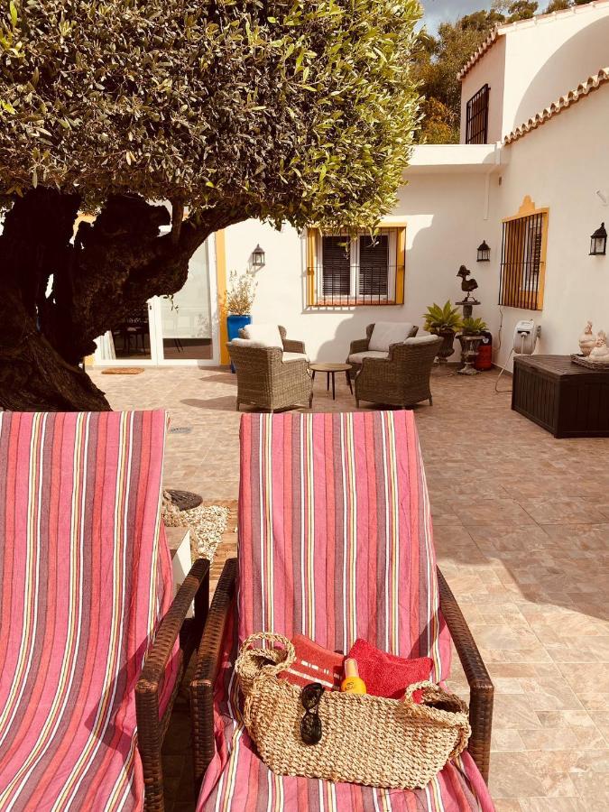 Casa Capricornio Bed & Breakfast Марбеля Екстериор снимка